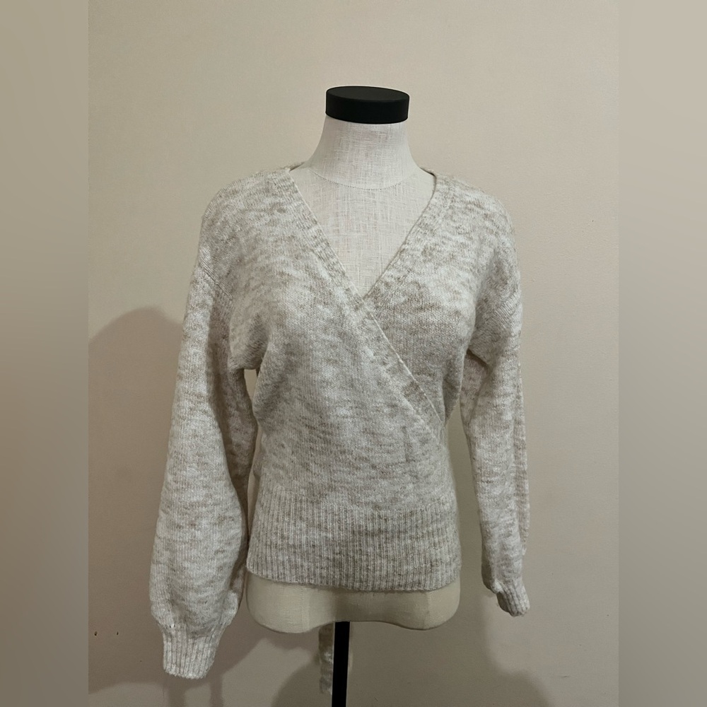 Gianni Bini Cream V-Neck Sweater